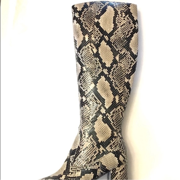 Marc Fisher Snakeskin Tall Knee High Boots Zippers Heels Animal print - Picture 4 of 13
